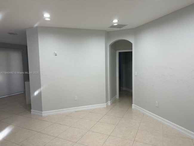 Building Photo - 11177 NW 79th Ln