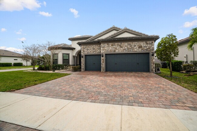 Building Photo - 8324 Pedigree Cir