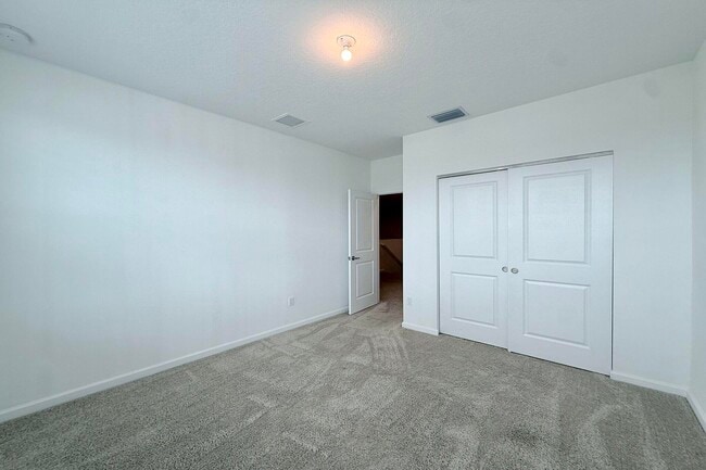 Building Photo - 10710 Hensley St