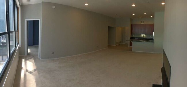 Building Photo - 130 S Canal St