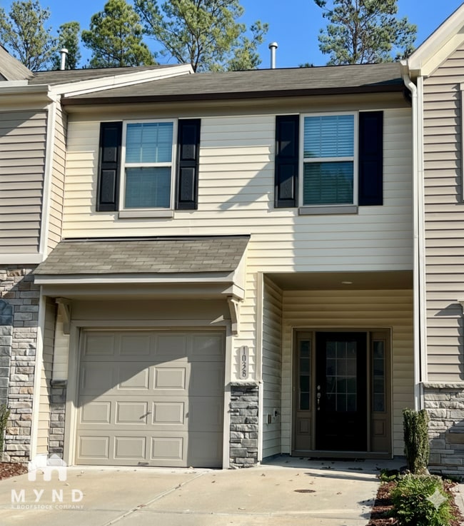 Building Photo - 1038 Grand Ridge Dr