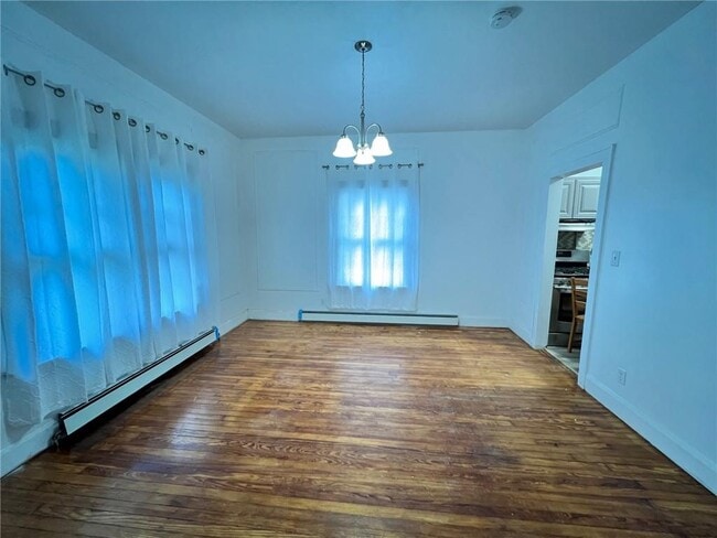 Building Photo - 65 Monhagen Ave