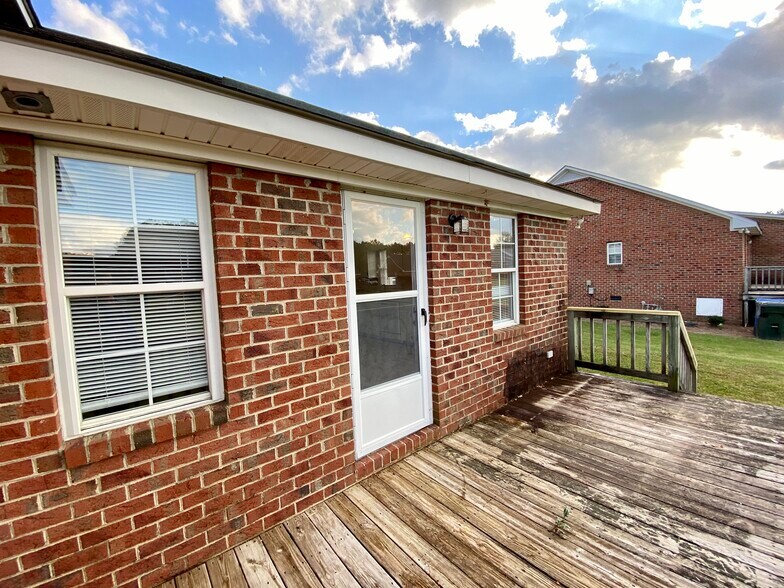 Building Photo - 3609 Jayne Ln NW
