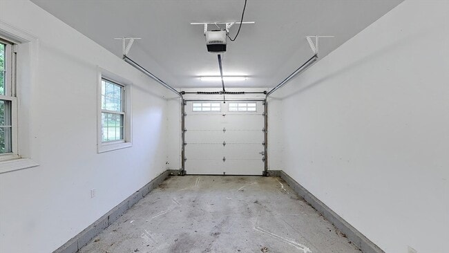 Building Photo - 78 Nahanton Ave