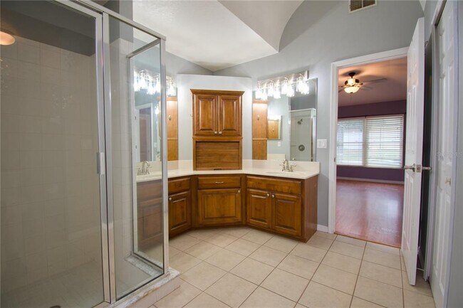 Building Photo - 447 Via Del Sol Dr