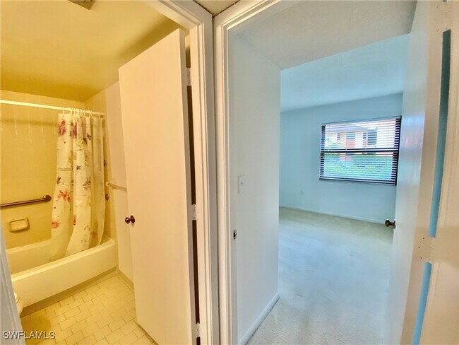 Building Photo - 1516 Mainsail Dr