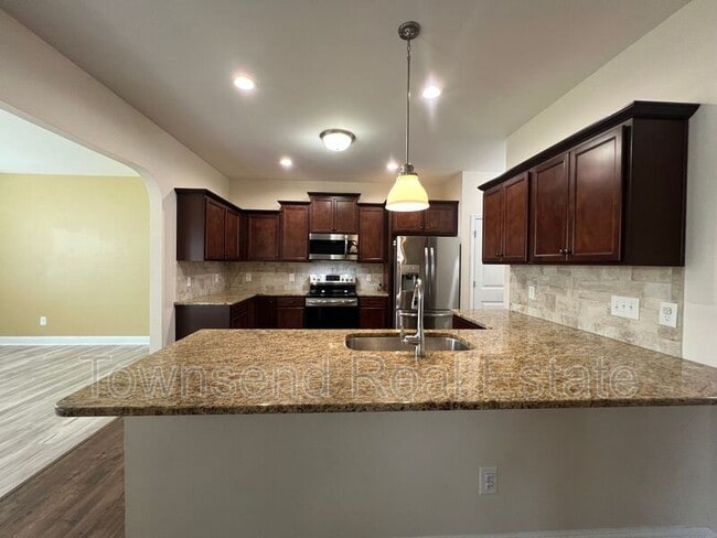 Building Photo - 4411 Low Oak Ct