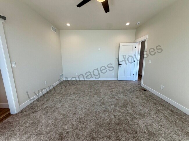 Building Photo - Brand New Single Family Home!