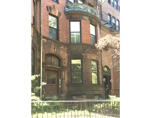 Building Photo - 461 Beacon St