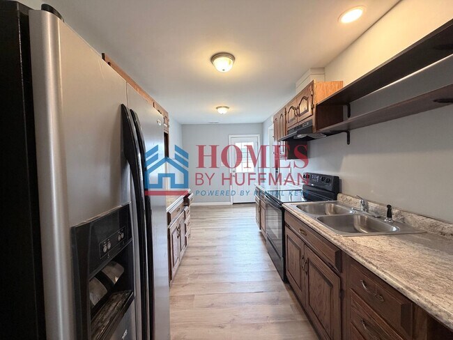 Building Photo - Three Bedroom House | Now Available