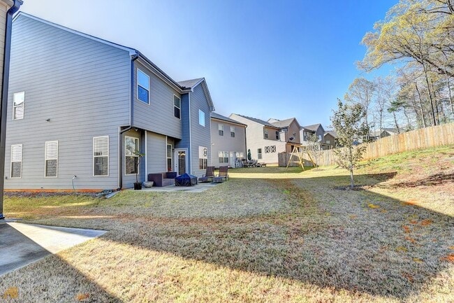 Building Photo - 2245 Black Pebble Cir