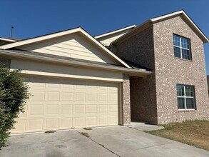 Building Photo - **Available for Prelease in Mid-October in...