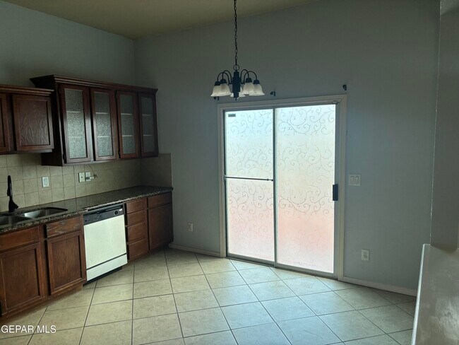 Building Photo - 12965 Beto Portugal Ln