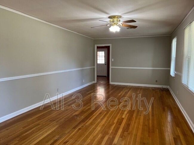 Building Photo - 950 Hillman St