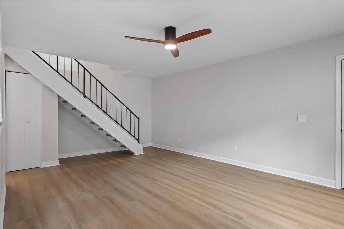 Building Photo - 3960 N Quail Ln