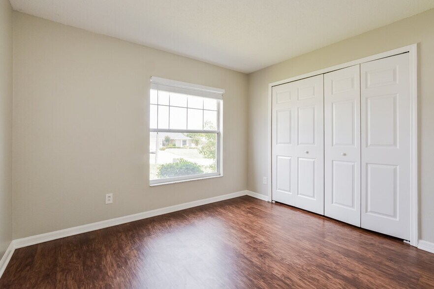 Building Photo - 12131 Goldenstar Ln