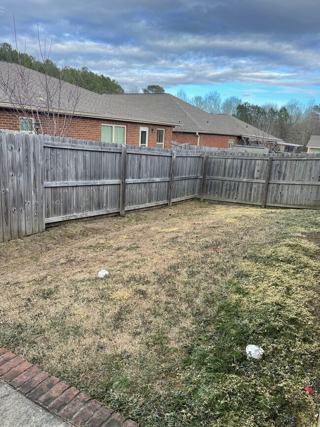 Building Photo - 1511 Joy St SE