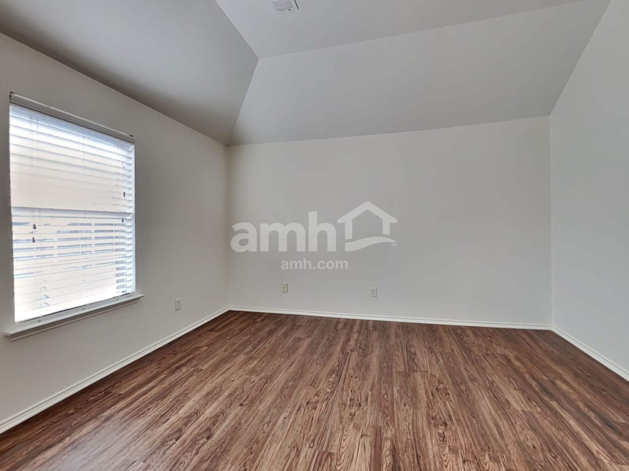 Building Photo - 1715 Ash Ln