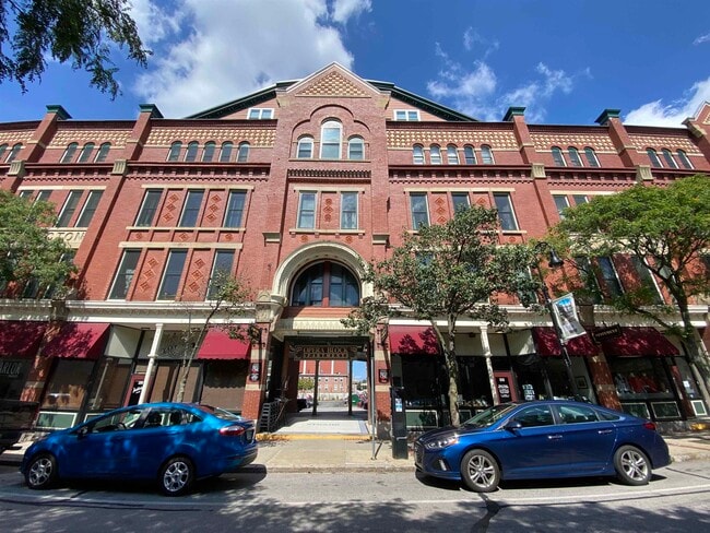 Primary Photo - 30 Hanover St