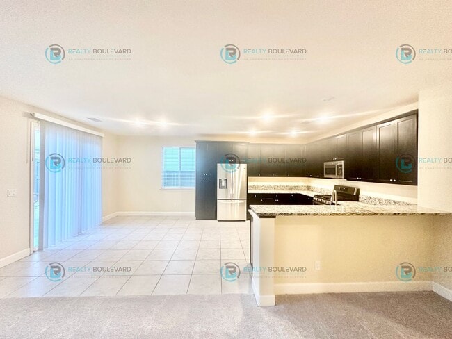 Building Photo - 2098 Bishop Pine St