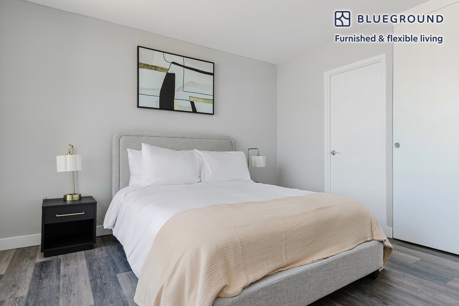 Building Photo - 5600 N Sheridan Rd