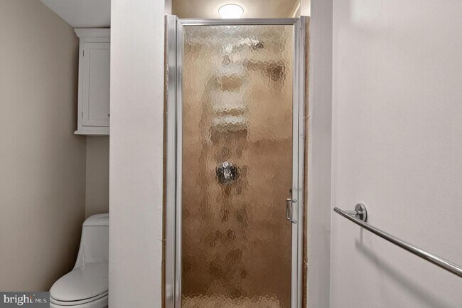 Building Photo - 302 N St SW