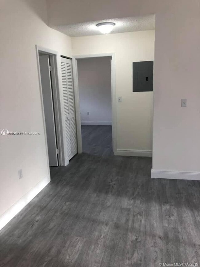 Building Photo - 2246 W 74th St