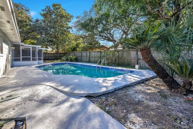 Building Photo - 6616 Blanche Ct