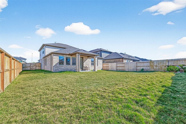 Building Photo - 9747 Pettus Crk Dr