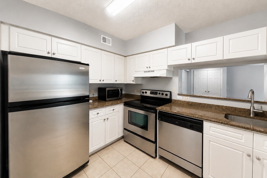 Building Photo - 1106 Tuscany Way