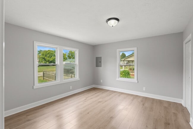 Building Photo - 4686 Jackson Rd