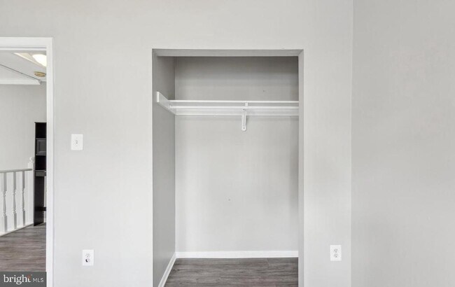 Building Photo - 9490 Mooregate Ct