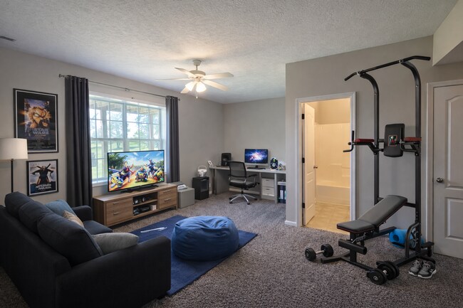 Building Photo - Stunning Split-Level Home with Space, Style & Scenic Views