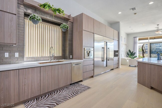 Building Photo - 9233 Canyon Mesa Dr