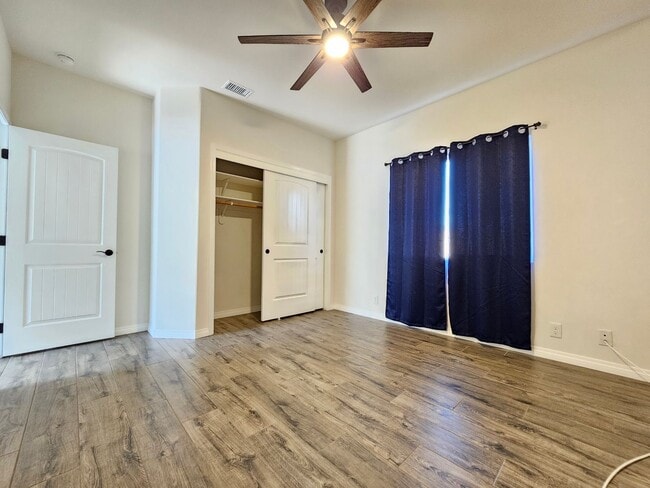 Building Photo - Dream Home 4 bed 3 bath Home!
