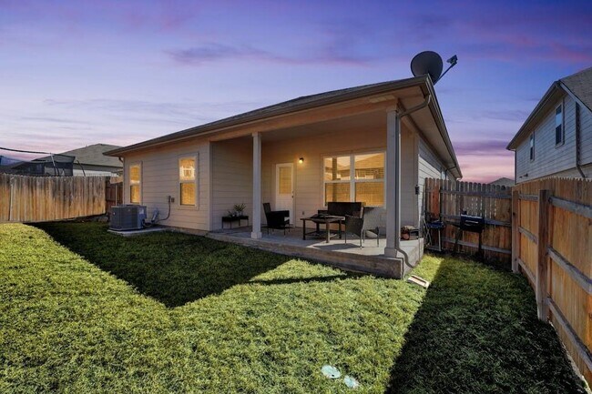 Building Photo - 5808 Ronee Leah Dr