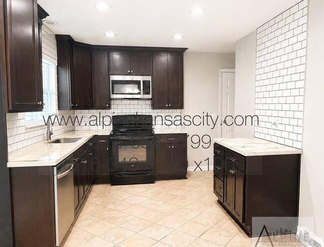 Building Photo - 1/2 Off Rent! Ranch Home in Gracemor.