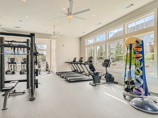 Building Photo - 248 Lake Vista Drive