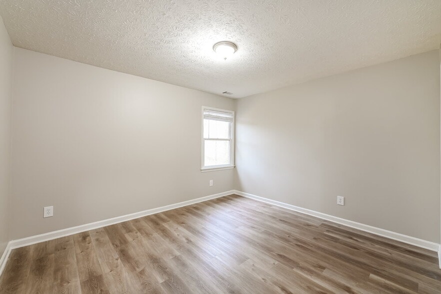 Building Photo - 1071 Cedar Bluff Trail SW