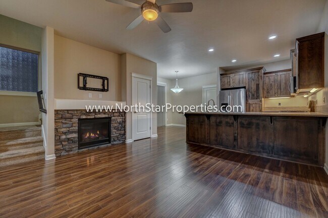 Building Photo - 20916 NE High Desert Ln