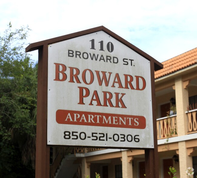 Building Photo - Broward Park Apartment