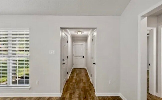Building Photo - 5428 Bradley Dr