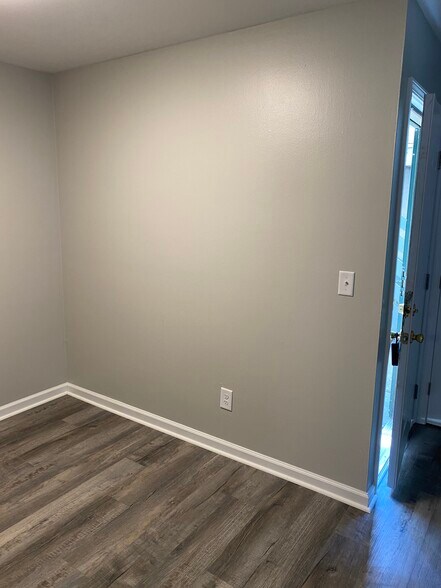 Dining Room 2 - 1085 Merrimar Cir N