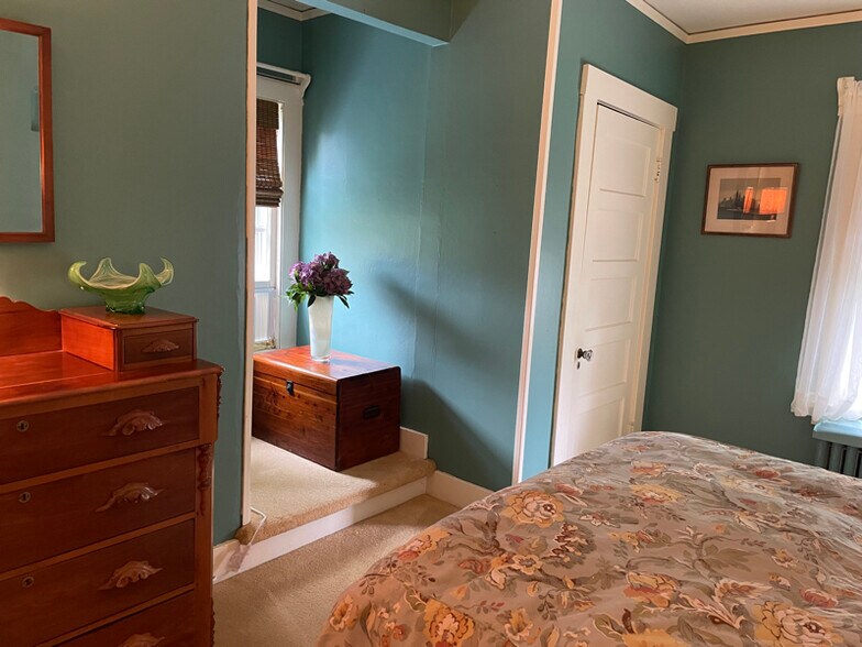 Building Photo - 273 Ocean Ave