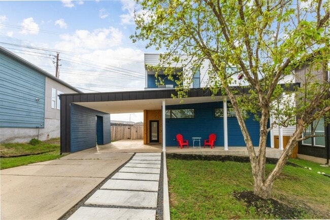 Building Photo - 5809 Toscana Ave
