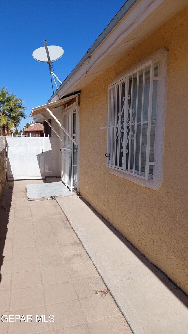 Building Photo - 12124 Fred Carter Dr