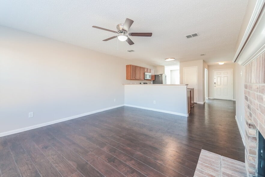 Building Photo - 1537 Warrington Way