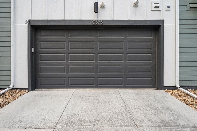 Building Photo - 10378 Milwaukee Cir