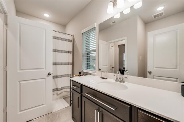 Building Photo - 3618 River Trail