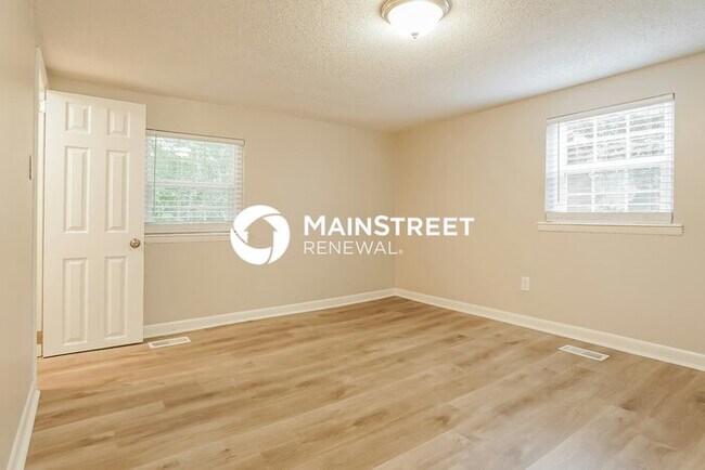 Building Photo - 3 Bedroom Pet-Friendly Home in BESSEMER, A...